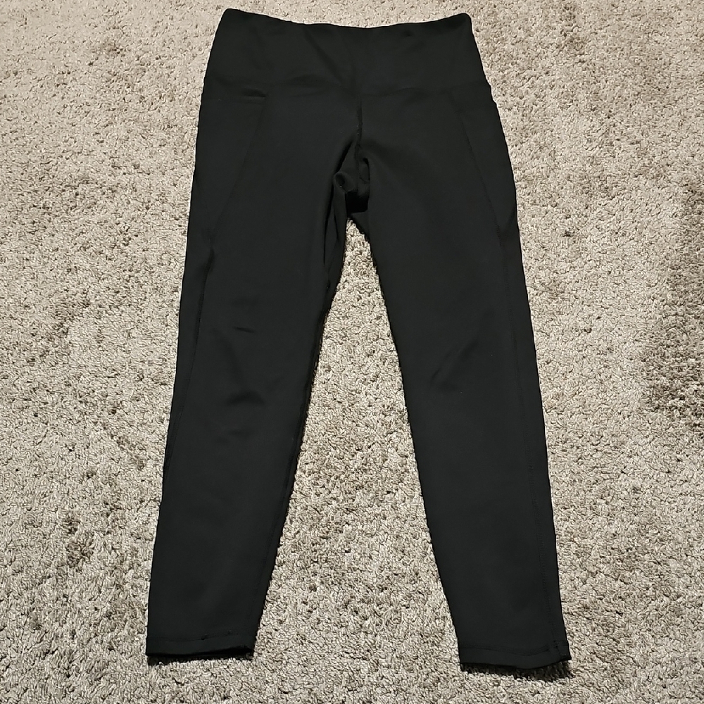 9 Piece Bundle 5- Size M - Picture 6 of 11